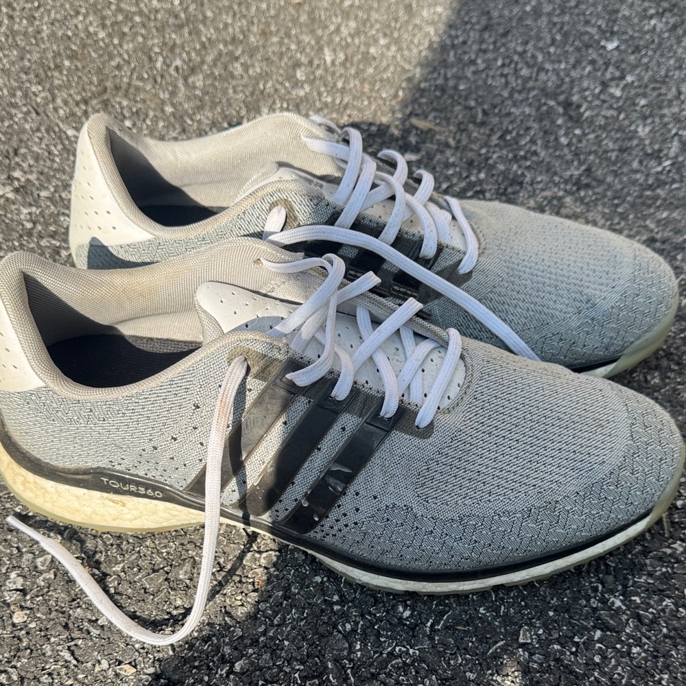 Adidas Men's Gray and Black Sneakers
